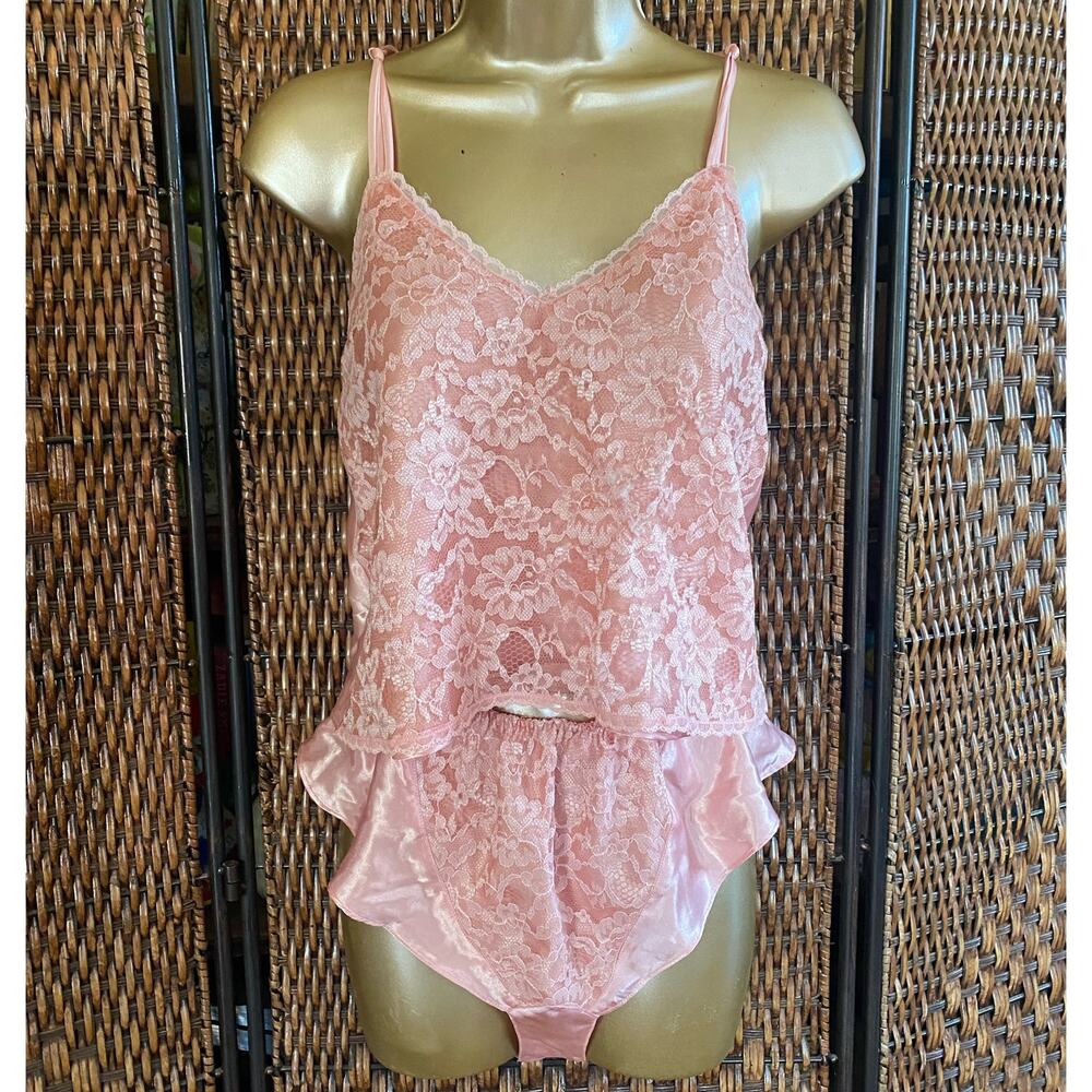 Size M//Vintage 80s Sexy Victoria Secret Pink Sleep Set